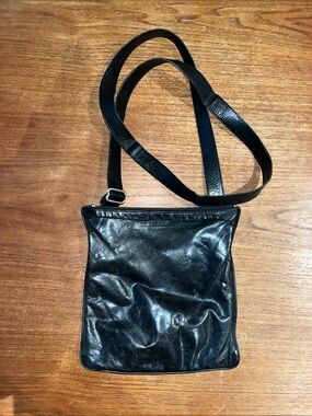 RUGBY vintage minimalist black leather purse